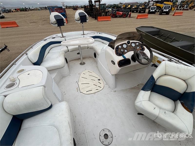  Tahoe 22 ft Bowrider Boat Работни лодки / Баркаси