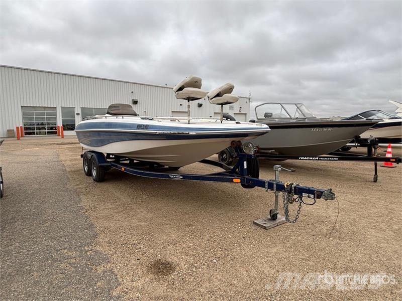  Tahoe 22 ft Bowrider Boat Работни лодки / Баркаси