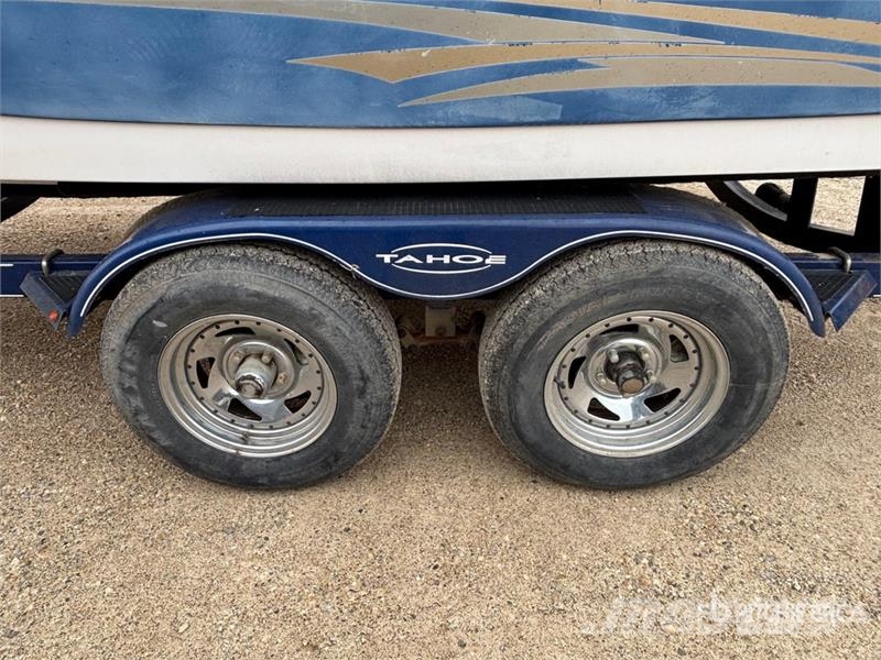  Tahoe 22 ft Bowrider Boat Работни лодки / Баркаси