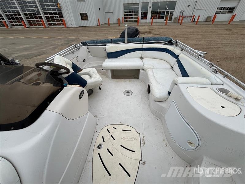  Tahoe 22 ft Bowrider Boat Работни лодки / Баркаси