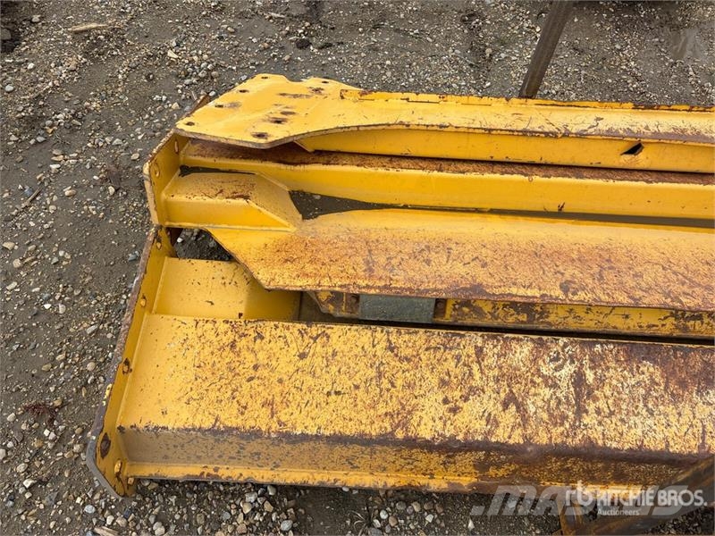Tailgate - Fits John Deere 410 Andre komponenter