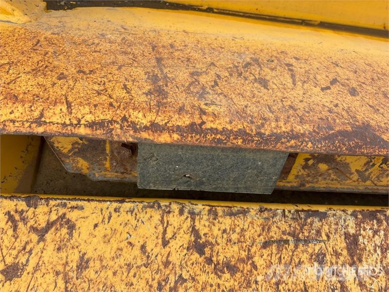 Tailgate - Fits John Deere 410 Andre komponenter