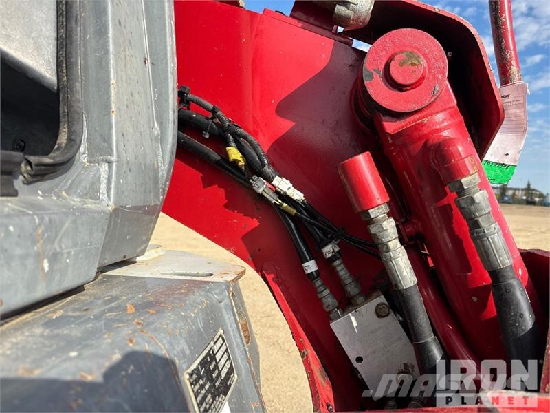 Takeuchi TL10V-2 Two-Speed Compact Track Loader Kompaktlastare