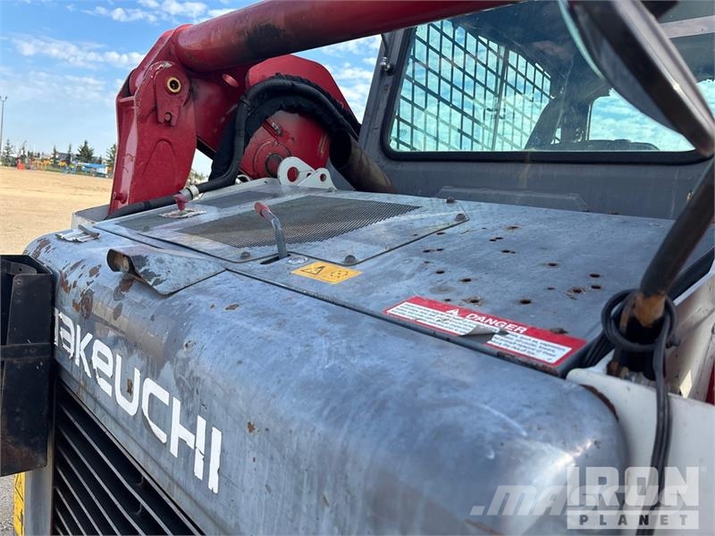 Takeuchi TL10V-2 Two-Speed Compact Track Loader Kompaktlastare