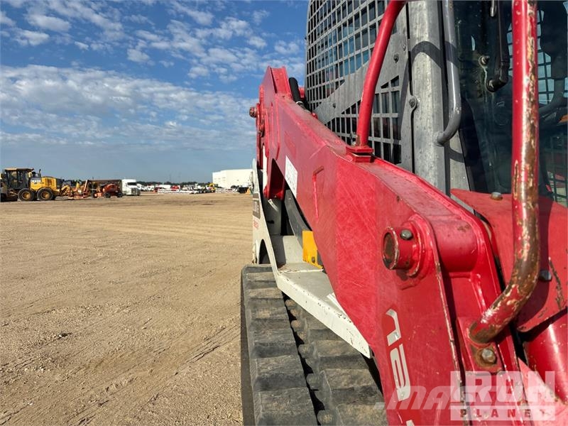 Takeuchi TL10V-2 Two-Speed Compact Track Loader Kompaktlastare