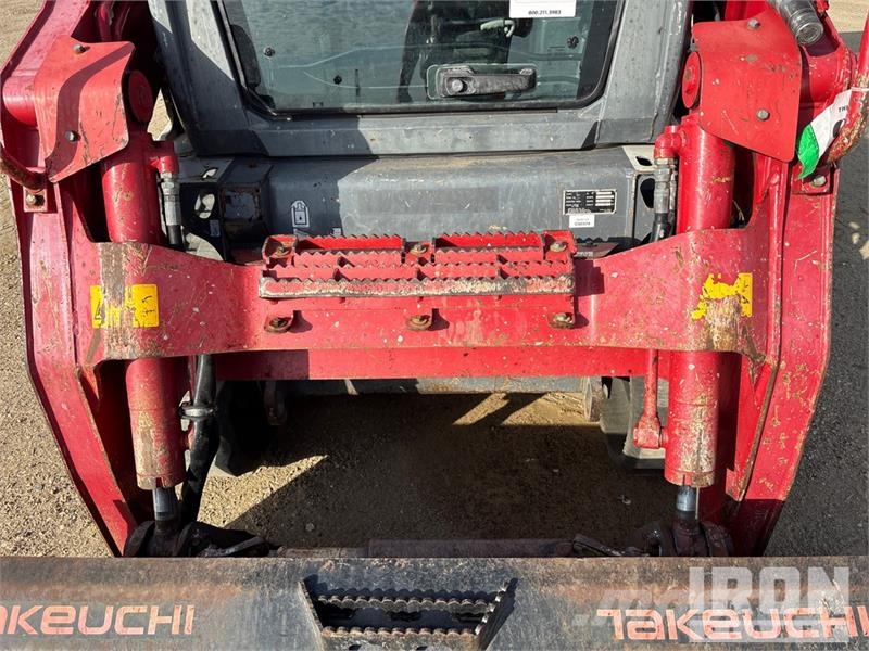 Takeuchi TL10V-2 Two-Speed Compact Track Loader Kompaktlastare