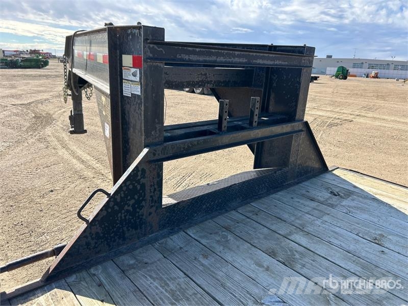 Tarnel 30 ft T/A Gooseneck Equipment Trailer Rimorchio per il trasporto di veicoli