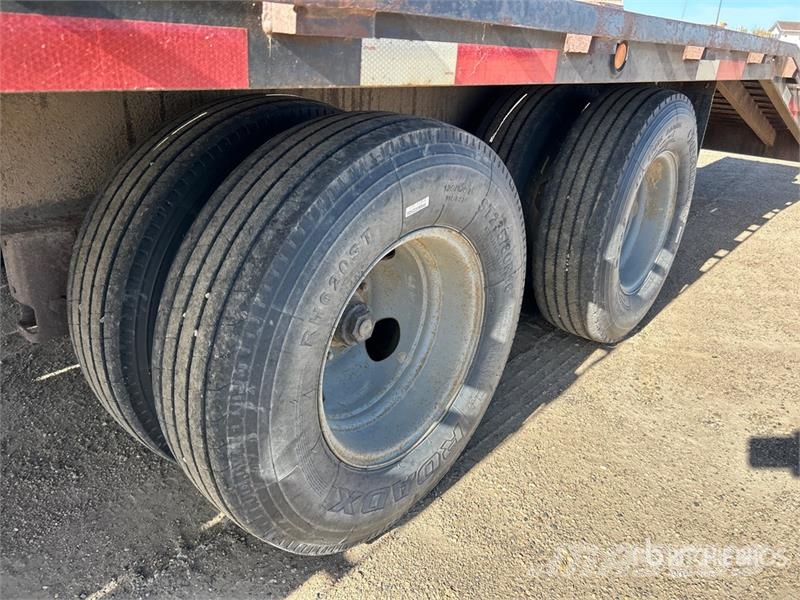 Tarnel 30 ft T/A Gooseneck Equipment Trailer Rimorchio per il trasporto di veicoli