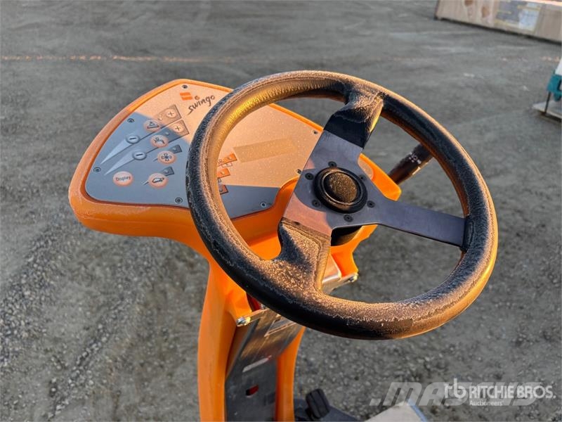 Taski Swingo 2500 Ride-On Electric Floor Scrubber 其他拖车