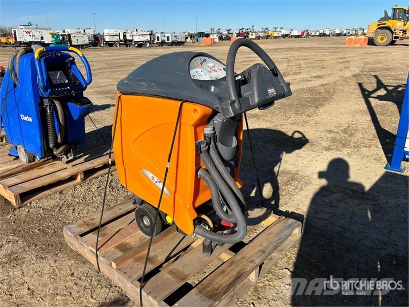 Taski Swingo Walk-Behind Floor Scrubber Autre remorque agricole