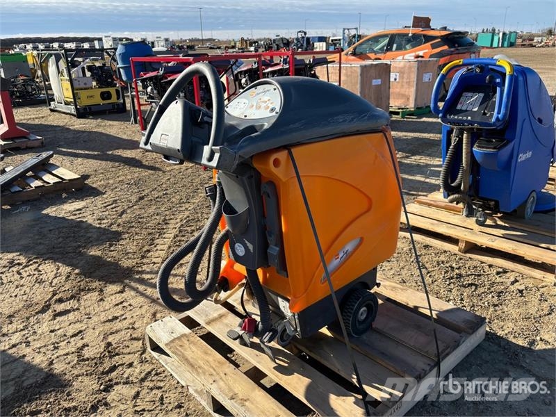 Taski Swingo Walk-Behind Floor Scrubber Autre remorque agricole