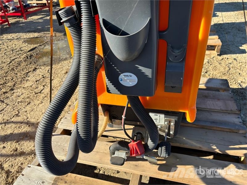 Taski Swingo Walk-Behind Floor Scrubber Autre remorque agricole