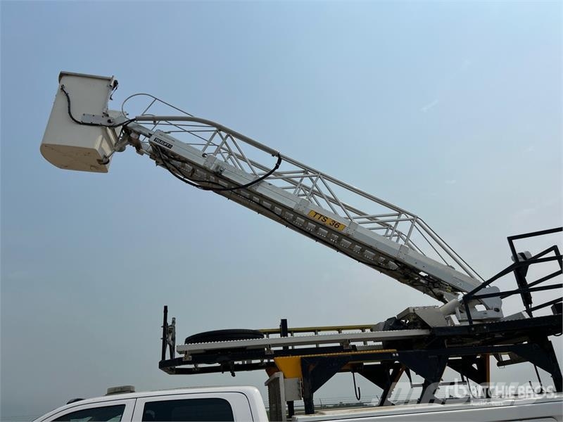  Telelift Ram 4500 المنصات الهوائية المثبتة على شاحنة