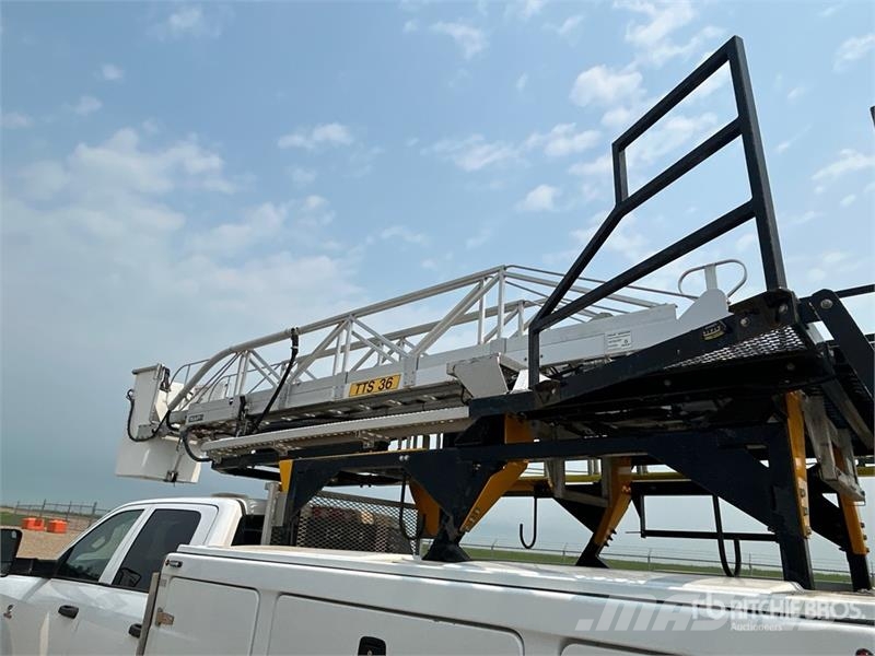  Telelift Ram 4500 المنصات الهوائية المثبتة على شاحنة