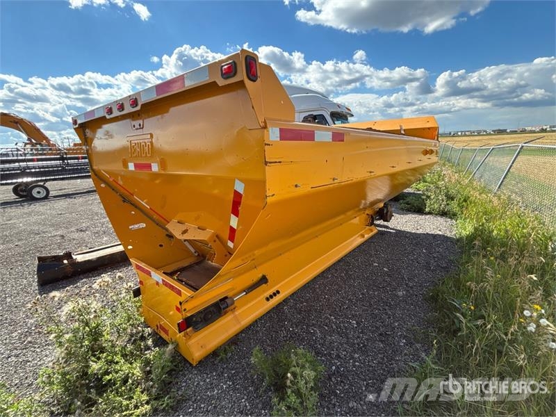 Tenco Hydraulic 14 ft Salt Spreader - Fits Truck Transportes - Outros