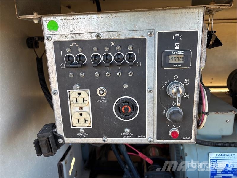 Terex AL4 Lichtmasten