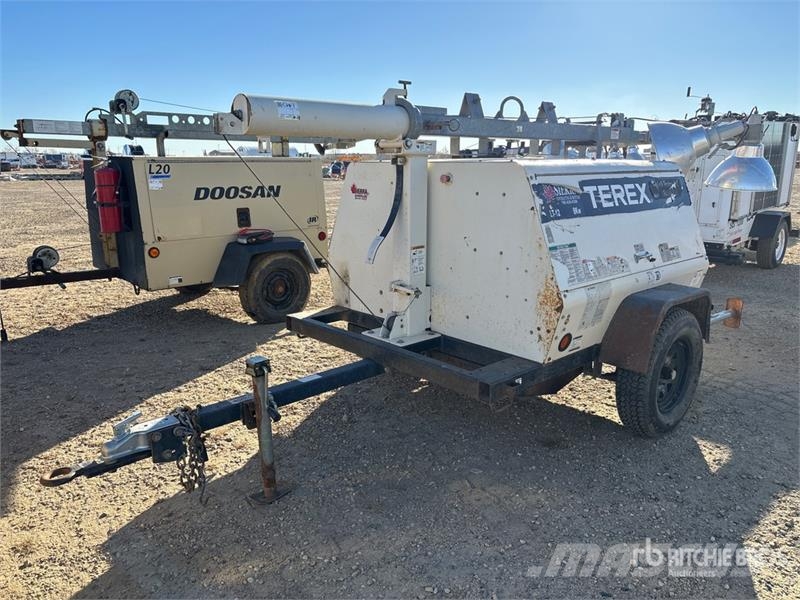 Terex AL5 Lichtmasten