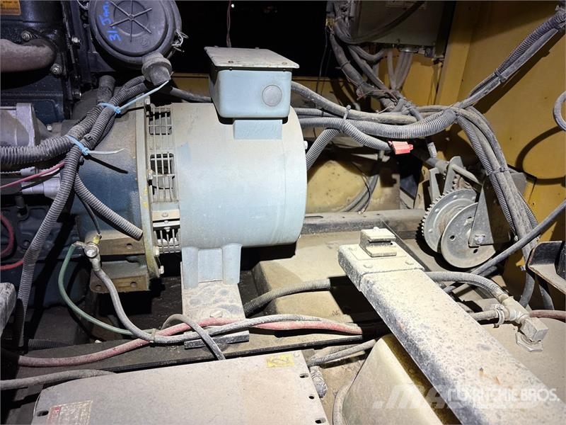 Terex AL5000 拖车式灯塔