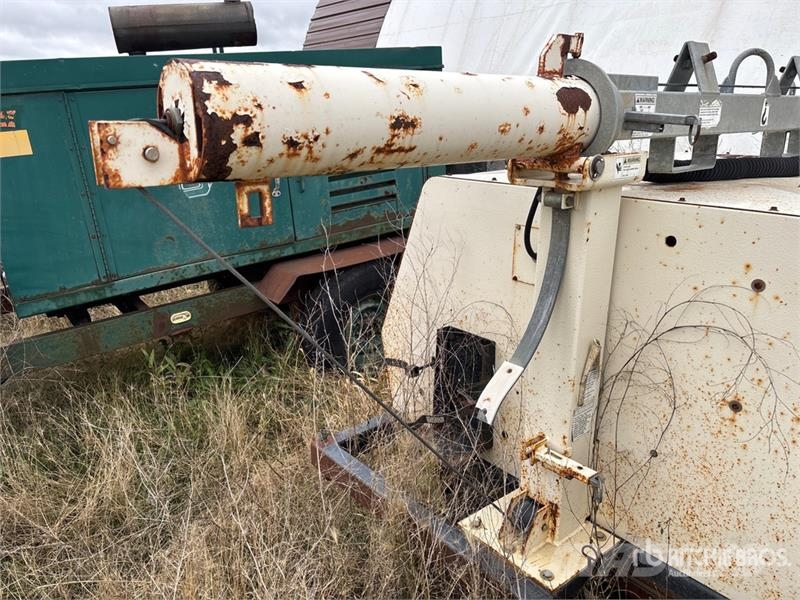 Terex AL5200D-4MH 照明燈