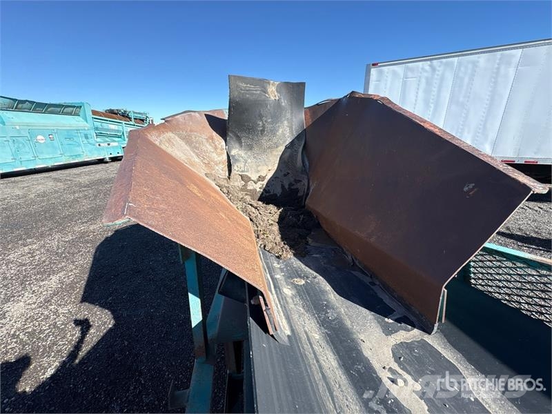 Terex Powerscreen M85 30 in x 60 ft Portable Radial Stac Otros