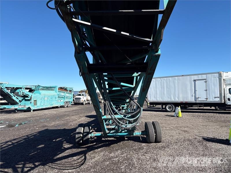 Terex Powerscreen M85 30 in x 60 ft Portable Radial Stac Otros