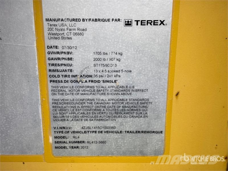 Terex RL4 拖车式灯塔
