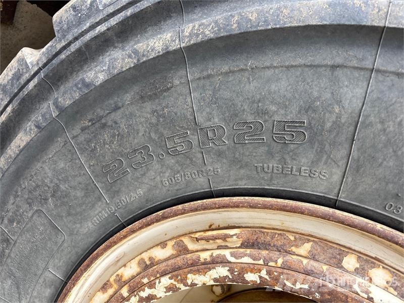Terex TA30 Zglobni demperji