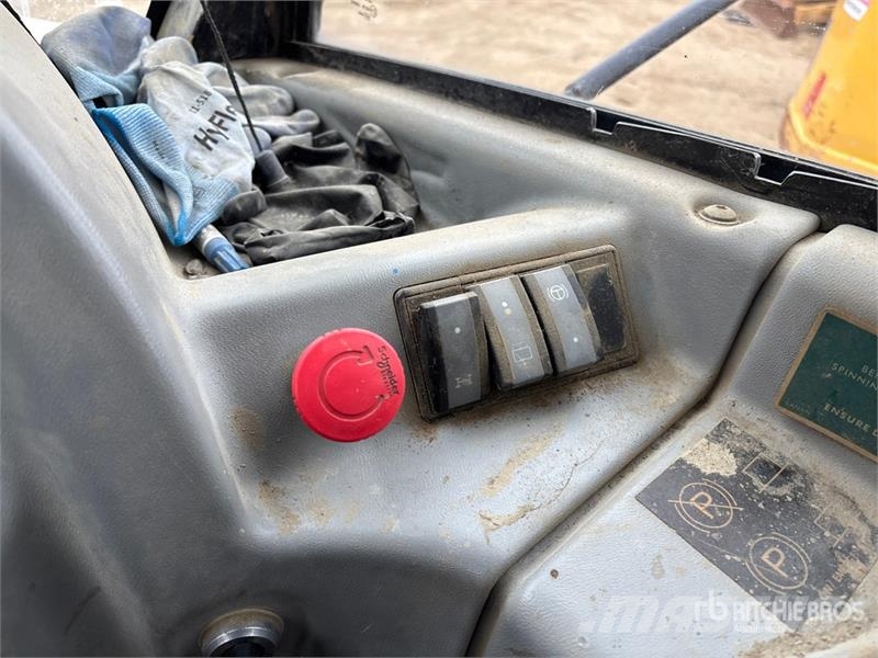 Terex TA30 Zglobni demperji