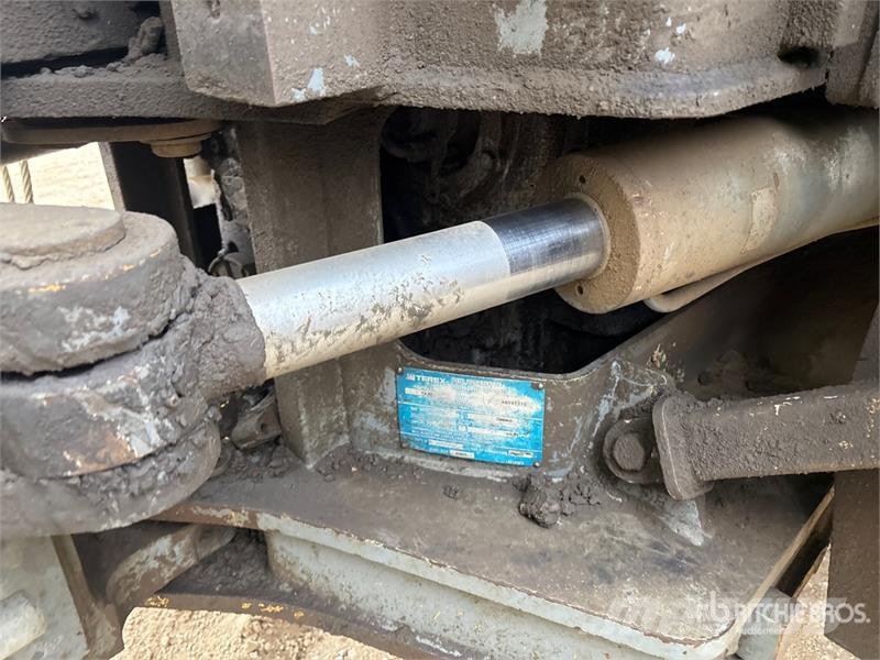 Terex TA30 Zglobni demperji