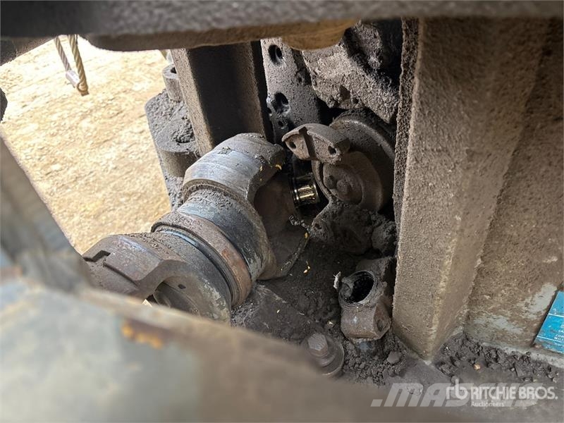 Terex TA30 Zglobni demperji
