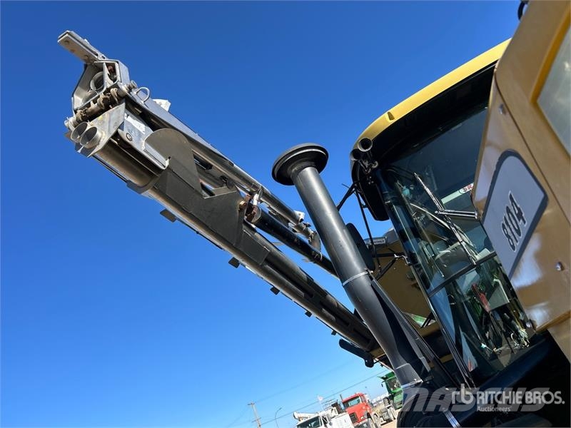  Terra-Gator 8104 70 ft Air Boom 4x2 Self-Propelled Kunstgjødselspreder