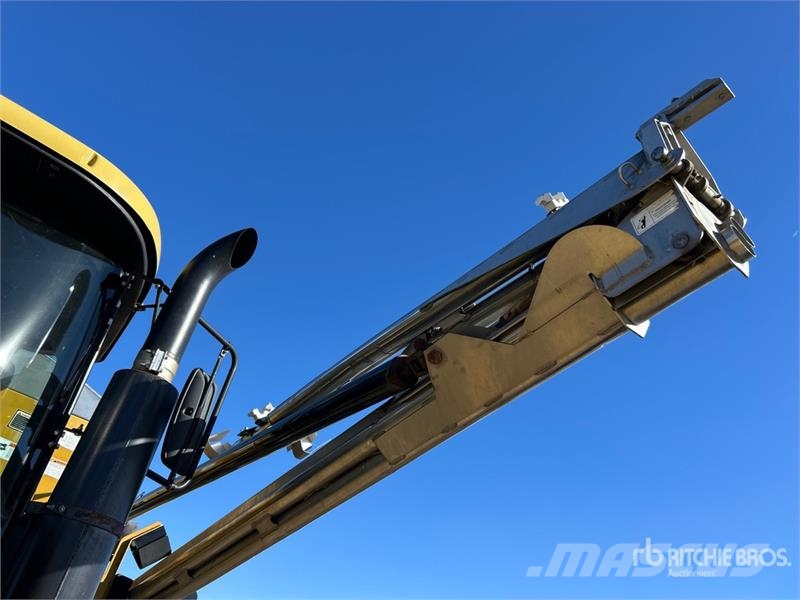  Terra-Gator 8104 70 ft Air Boom 4x2 Self-Propelled Kunstgjødselspreder
