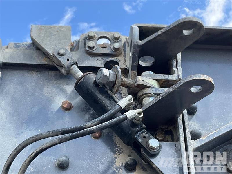 Tesab 1125TR Tracked Impact Crusher Plant Pezzi di ricambio per lo smaltimento rifiuti/riciclaggio