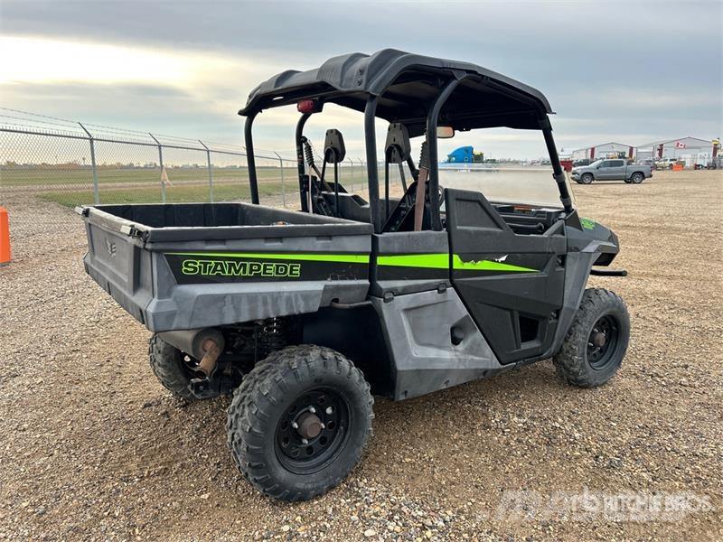 Textron Stampede 4x4 Side By Side Automašīnas
