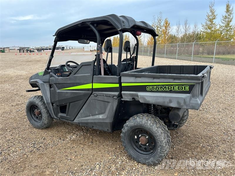Textron Stampede 4x4 Side By Side Automašīnas