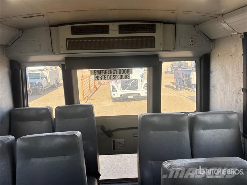 Thomas 4x2 41-Seat School Bus Mini-bus