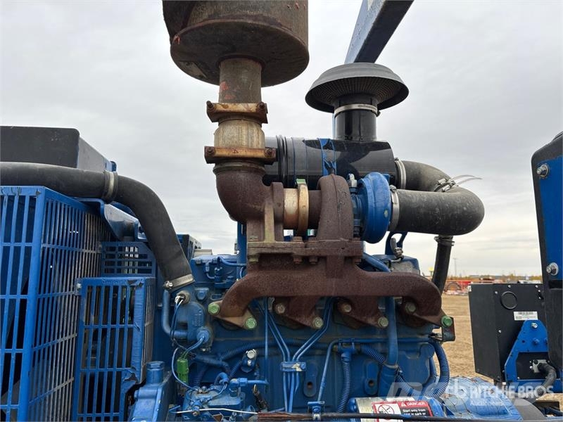 THOMPSON 4X4 S2 Water Pump مضخات المياه