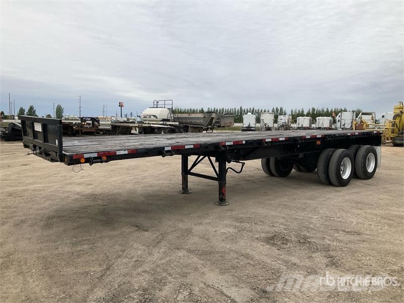 Thruway 32 ft T/A T/A Flatbed Trailer Platós / Ponyvás pótkocsik