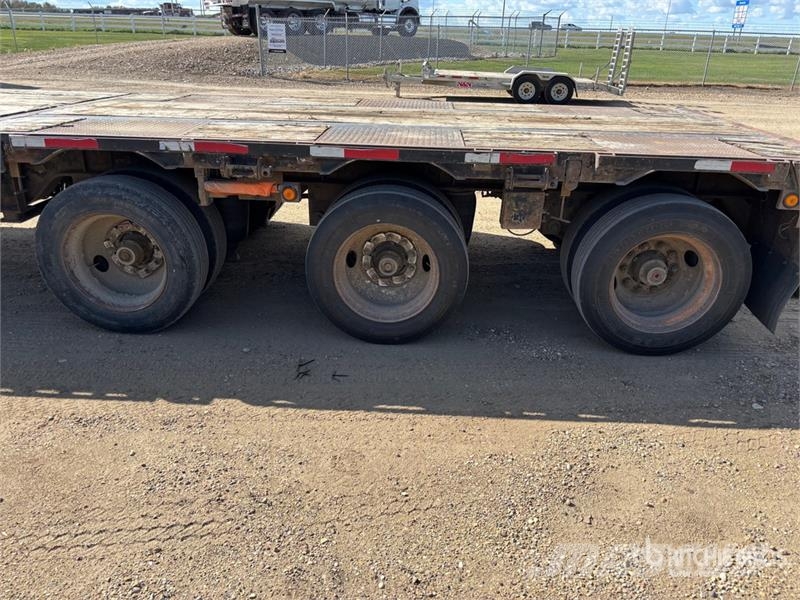  Thruway 51 ft Tri/A Extendable Step Deck Trailer 平板拖车