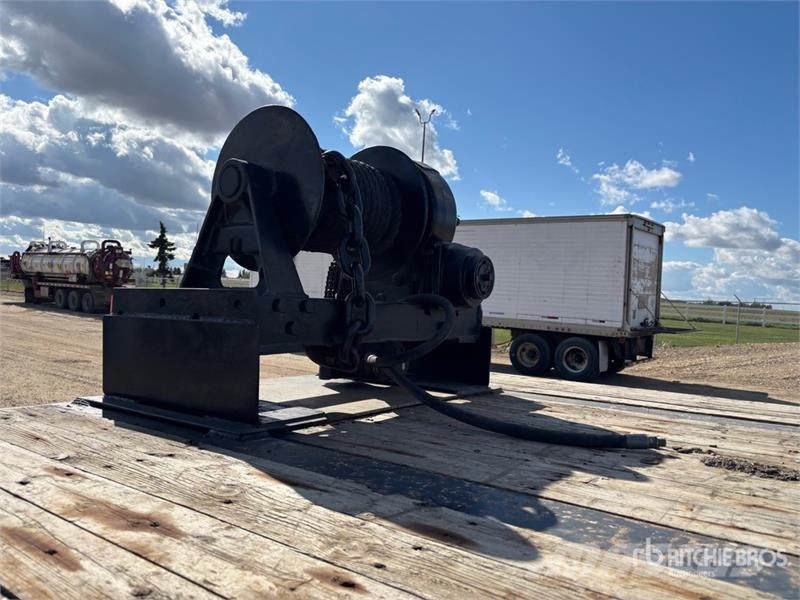  Thruway 51 ft Tri/A Extendable Step Deck Trailer 平板拖车