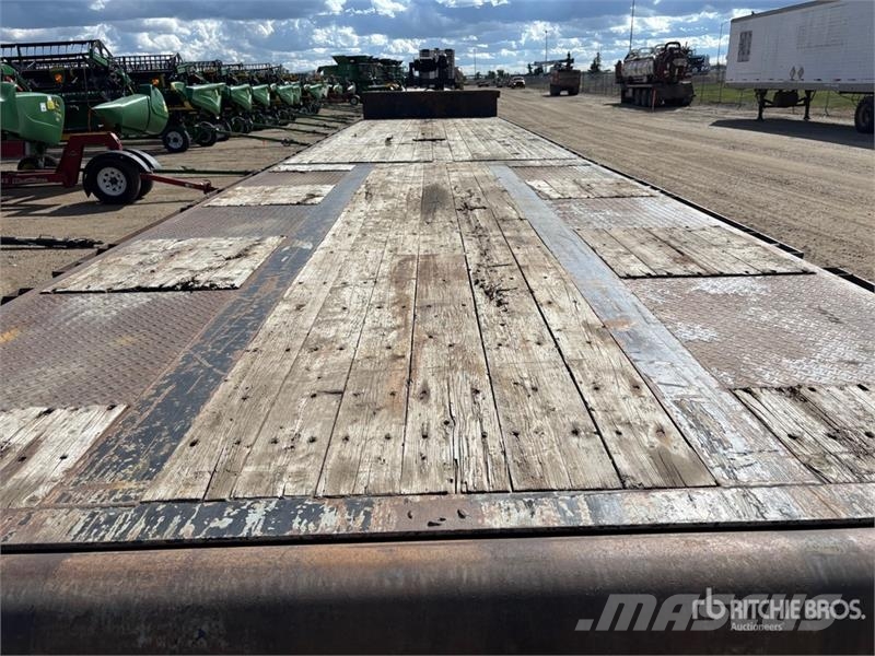  Thruway 51 ft Tri/A Extendable Step Deck Trailer 平板拖车