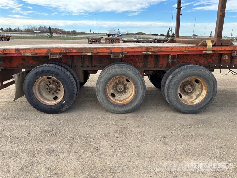  Thruway ROADMASTER 53 ft Tri/A C/W Bunks Flatbed T مقطوروات مسطحة/مفصلية الجوانب