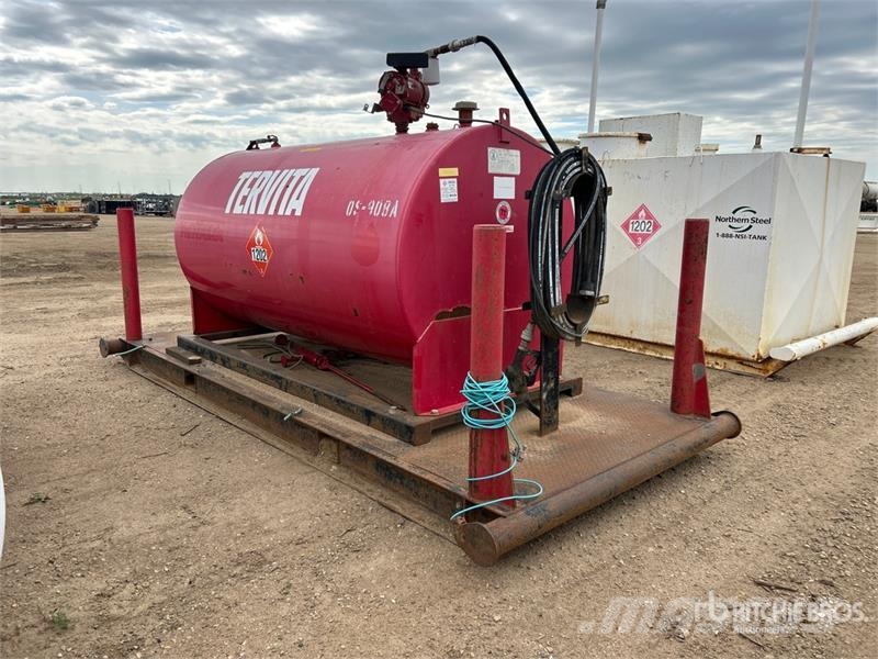 Tidy Tanks 2700 L Skid Mounted Steel Fuel Tank 연료 및 첨가제 탱크