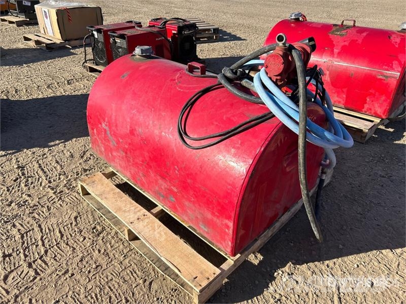 Tidy Tanks 450 L Steel Fuel Tank Degvielas un piedevu tvertnes