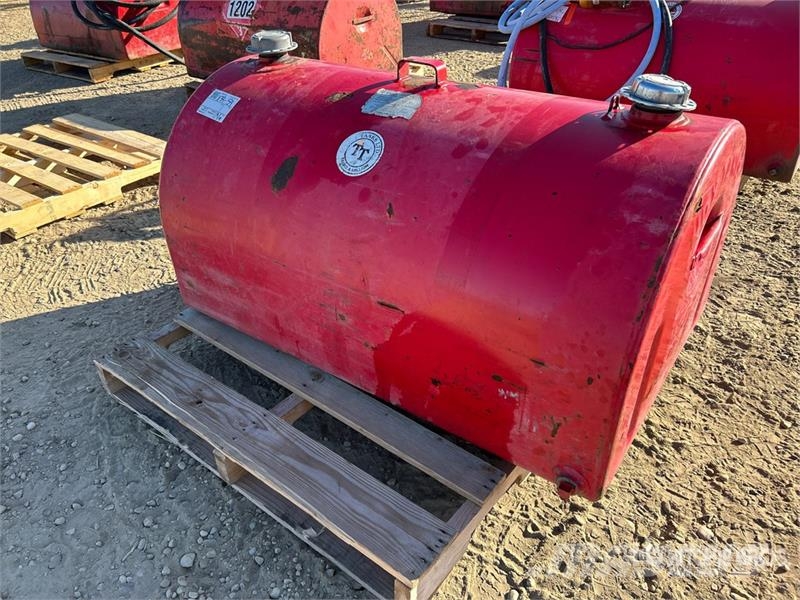 Tidy Tanks 450 L Steel Fuel Tank Degvielas un piedevu tvertnes