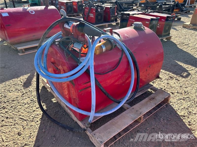 Tidy Tanks 450 L Steel Fuel Tank Degvielas un piedevu tvertnes