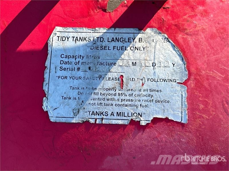 Tidy Tanks 450 L Steel Fuel Tank Degvielas un piedevu tvertnes