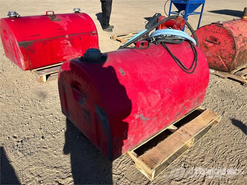 Tidy Tanks 450 L Steel Fuel Tank Degvielas un piedevu tvertnes