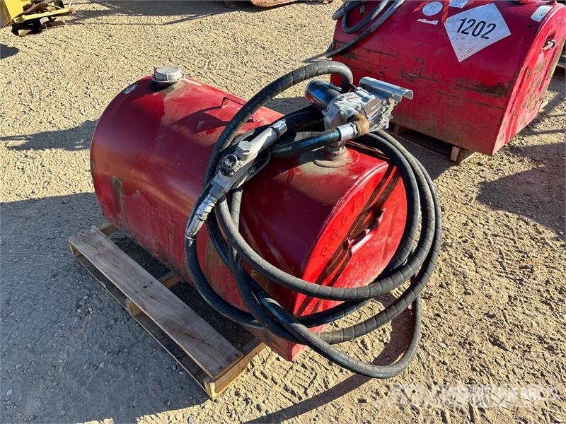 Tidy Tanks Steel Fuel Tank Degvielas un piedevu tvertnes