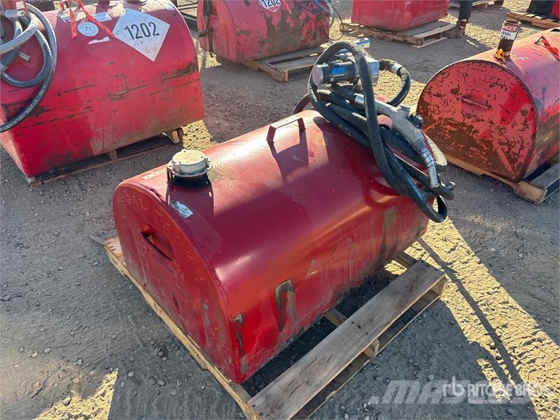 Tidy Tanks Steel Fuel Tank Degvielas un piedevu tvertnes